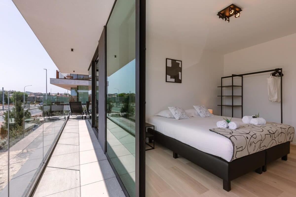New, Luxurious And Modern Apartment With Private Parking كوكسيجدي المظهر الخارجي الصورة