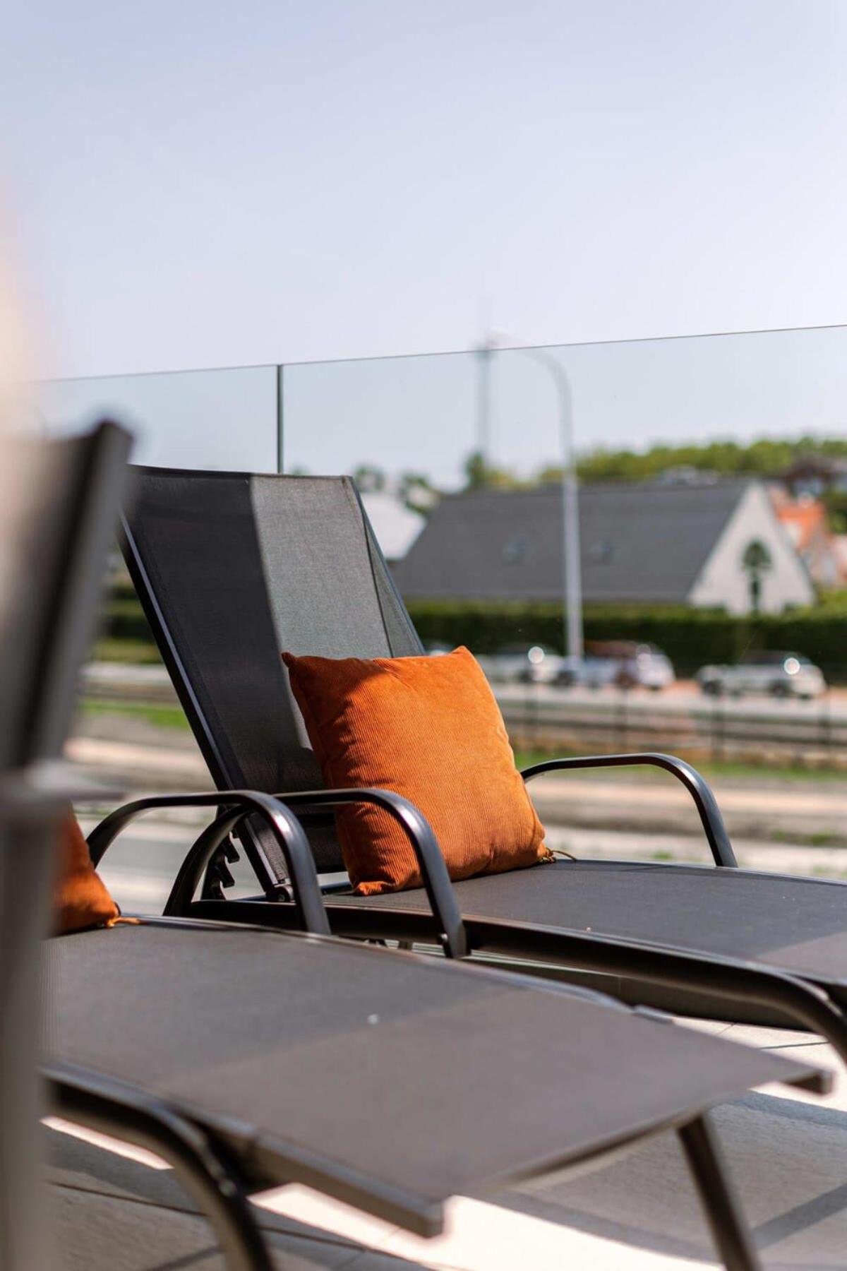 New, Luxurious And Modern Apartment With Private Parking كوكسيجدي المظهر الخارجي الصورة